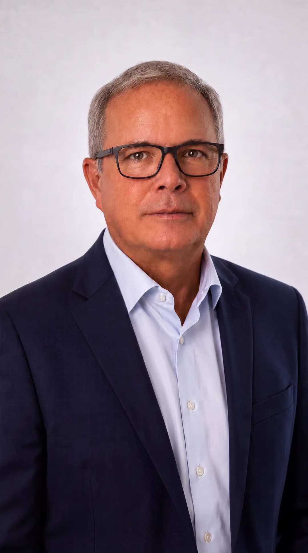 Retrato de estúdio do fundador e CEO da Atlântica Minas